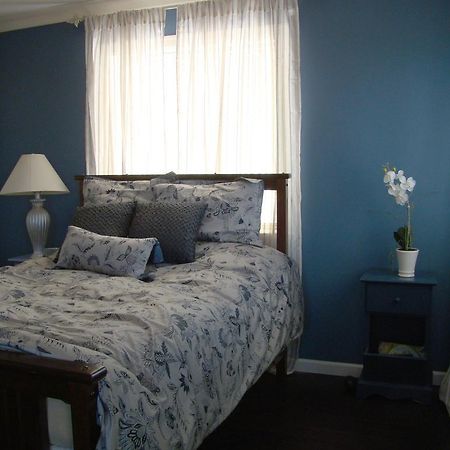 Malahat View Guesthouse Room photo