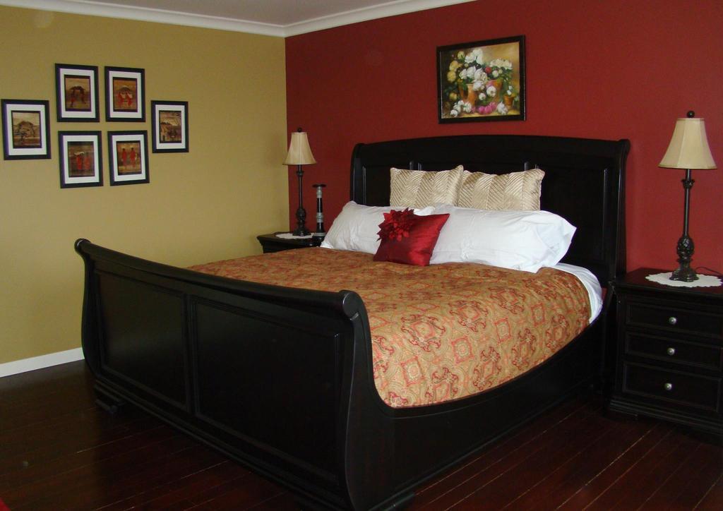 Malahat View Guesthouse Room photo